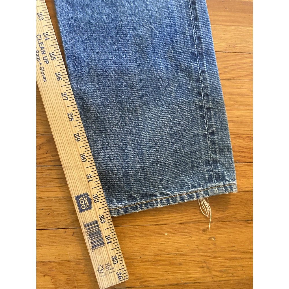 VINCE. Jeans Mens 32x33 Medium Wash USA Made Straight Button Fly Distressed - Picture 9 of 14